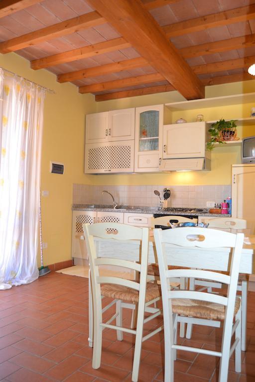 Agriturismo Beveraggio Appartamenti Marina di Grosseto Ruang foto