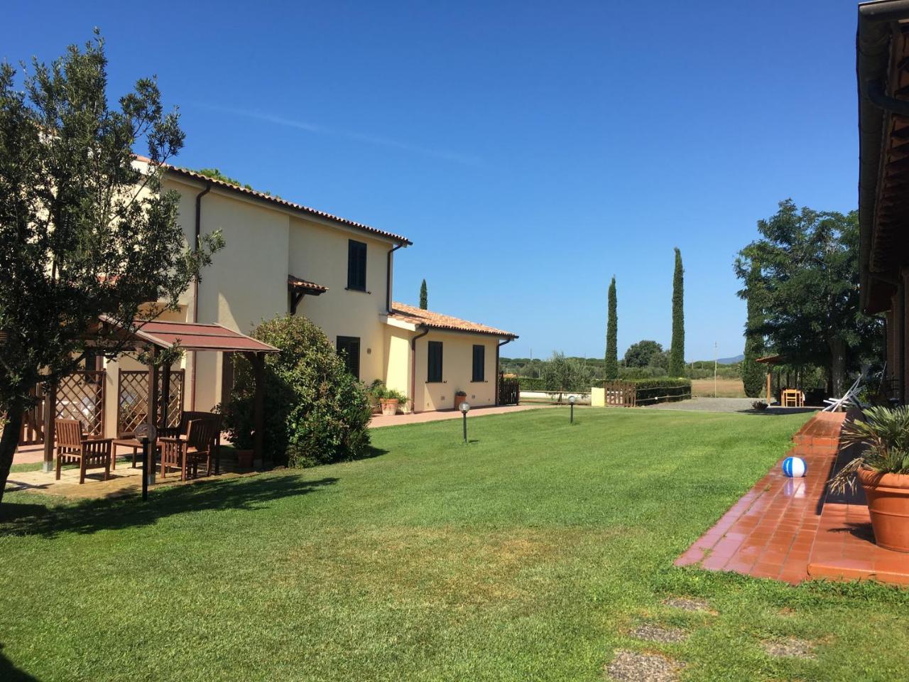 Agriturismo Beveraggio Appartamenti Marina di Grosseto Bagian luar foto